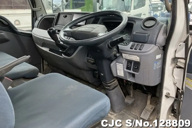 2016 Mitsubishi / Canter Stock No. 128809