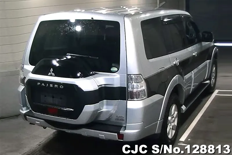 2017 Mitsubishi / Pajero Stock No. 128813
