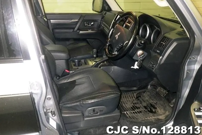 2017 Mitsubishi / Pajero Stock No. 128813