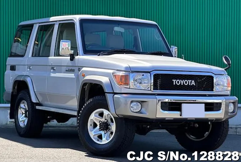 2015 Toyota / Land Cruiser Stock No. 128828