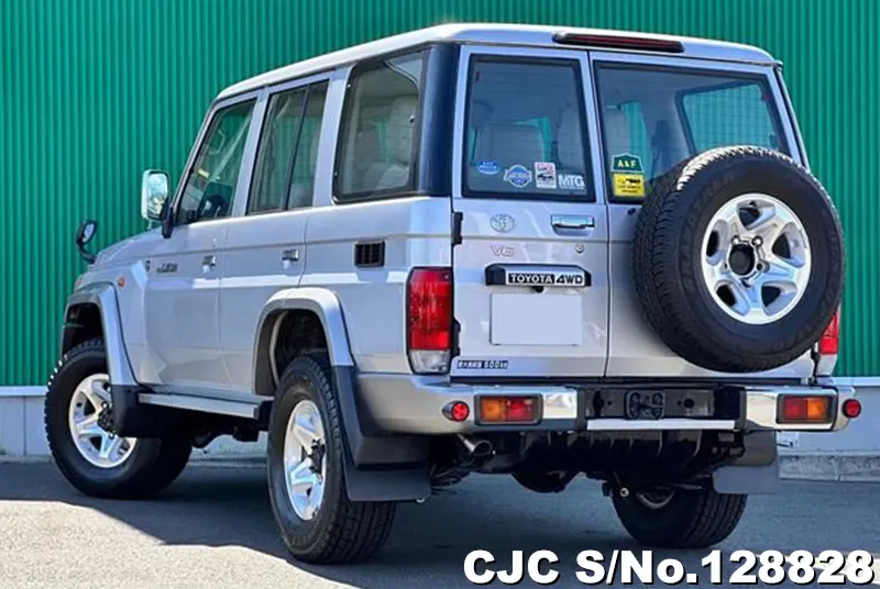 2015 Toyota / Land Cruiser Stock No. 128828