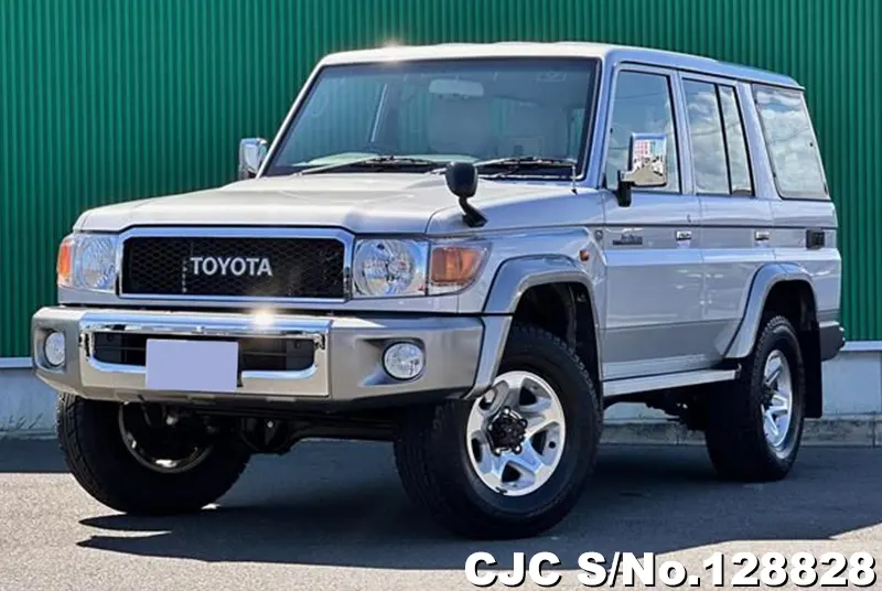 2015 Toyota / Land Cruiser Stock No. 128828