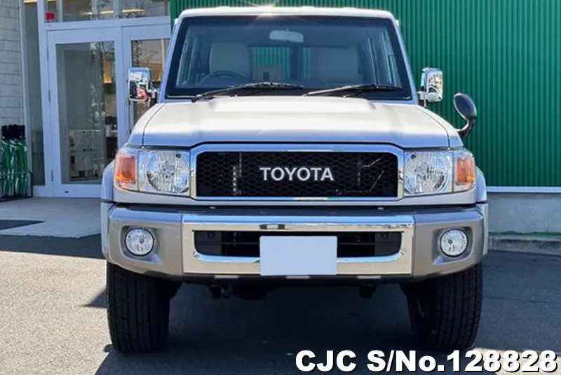 2015 Toyota / Land Cruiser Stock No. 128828