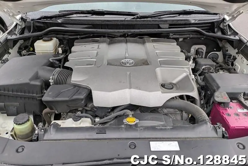 2015 Toyota / Land Cruiser Stock No. 128845