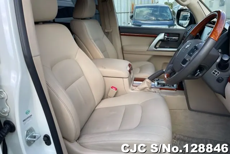 2015 Toyota / Land Cruiser Stock No. 128846