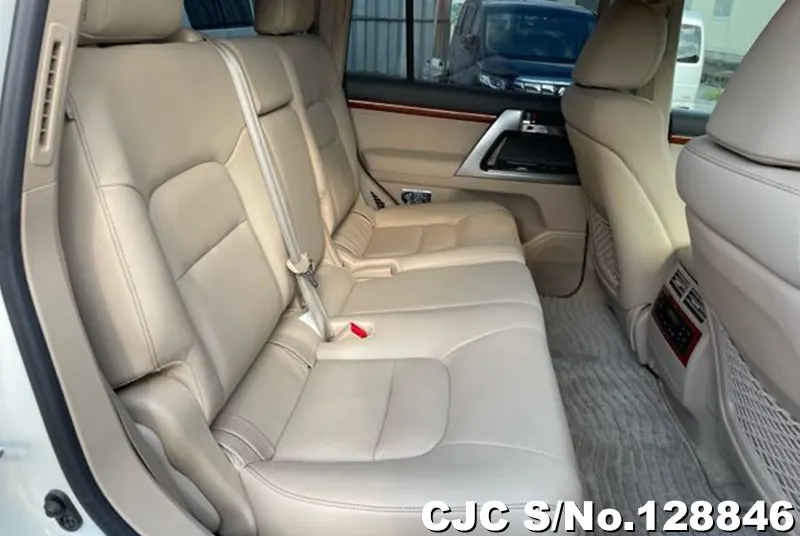 2015 Toyota / Land Cruiser Stock No. 128846