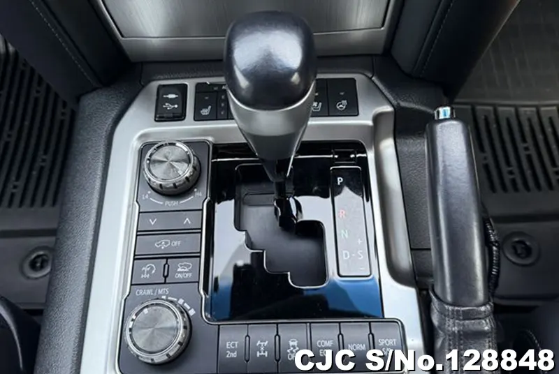 2016 Toyota / Land Cruiser Stock No. 128848