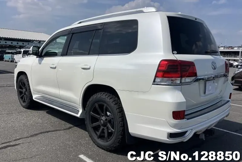 2017 Toyota / Land Cruiser Stock No. 128850