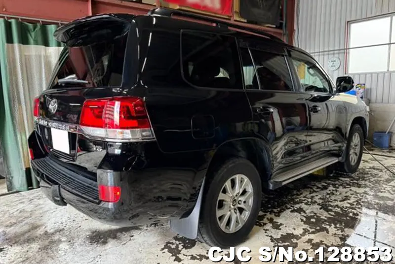 2018 Toyota / Land Cruiser Stock No. 128853
