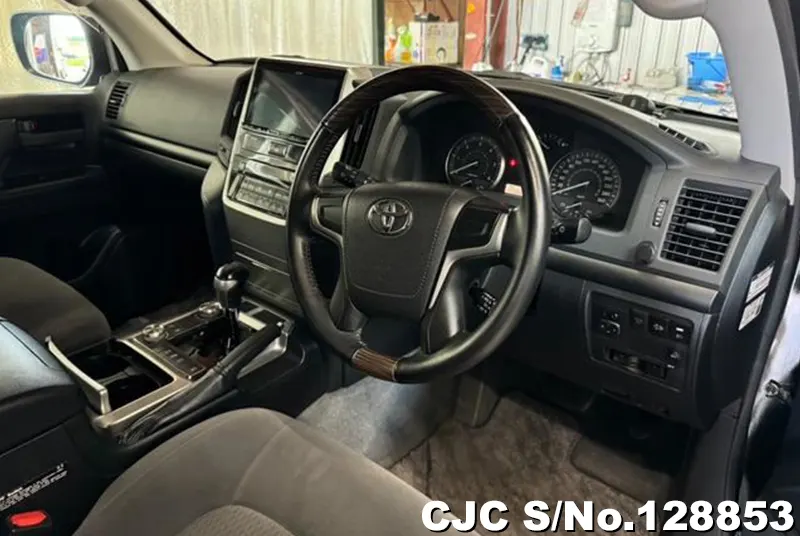 2018 Toyota / Land Cruiser Stock No. 128853