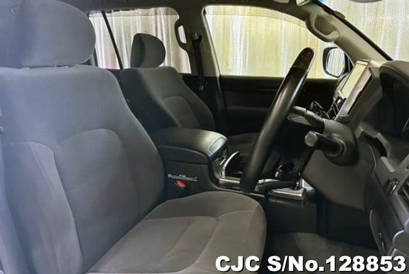 2018 Toyota / Land Cruiser Stock No. 128853