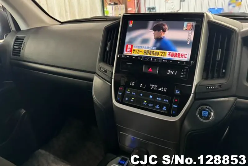 2018 Toyota / Land Cruiser Stock No. 128853