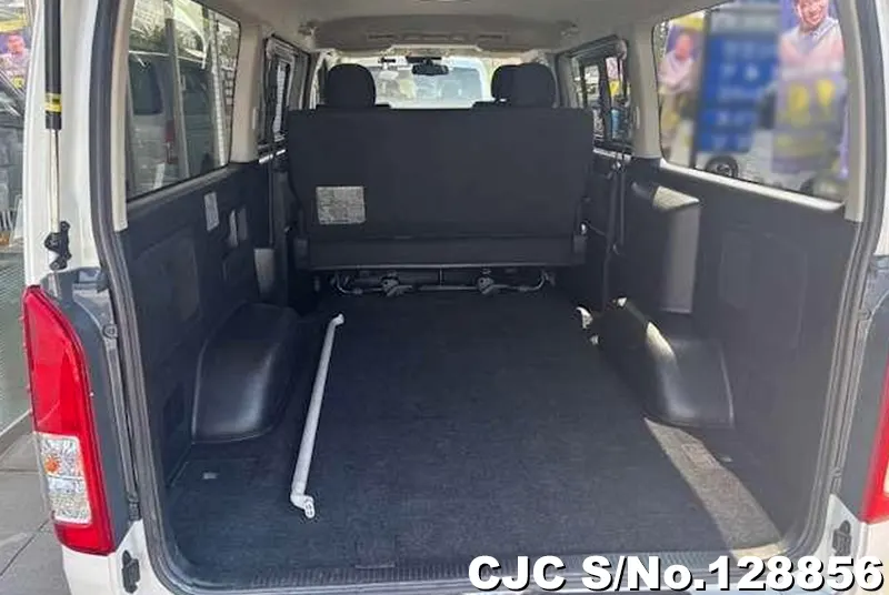 2020 Toyota / Hiace Stock No. 128856