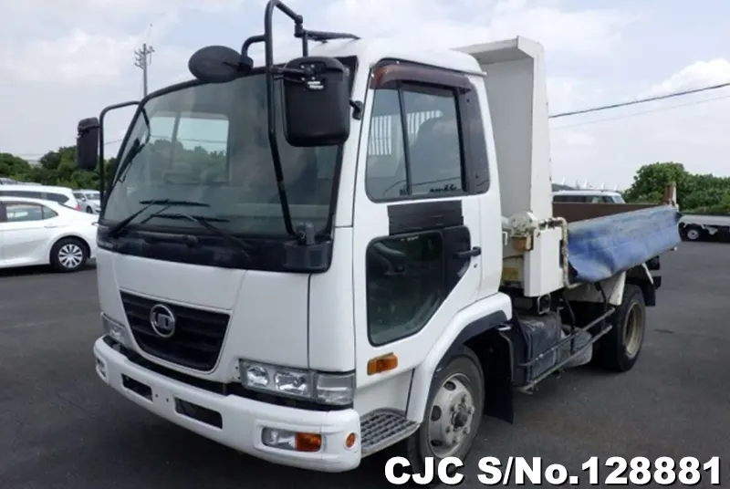 2004 Nissan / Condor Stock No. 128881