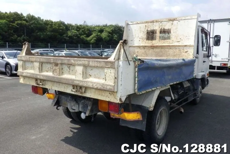 2004 Nissan / Condor Stock No. 128881