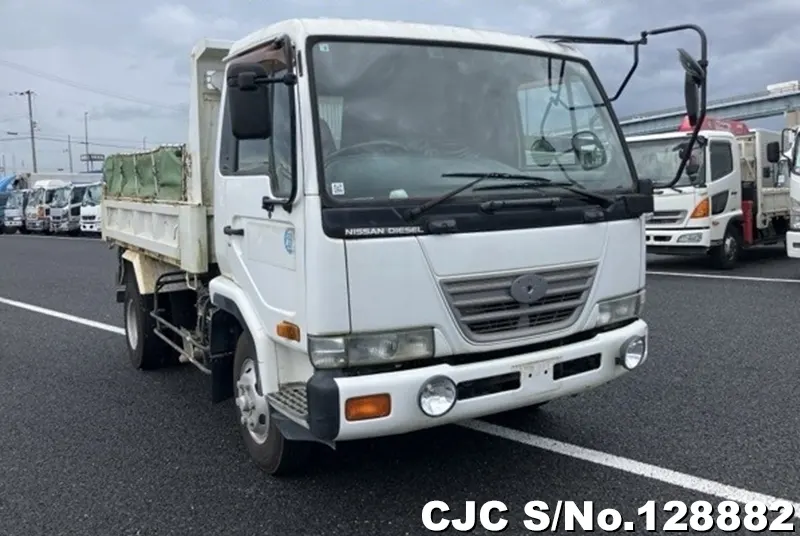 2004 Nissan / Condor Stock No. 128882