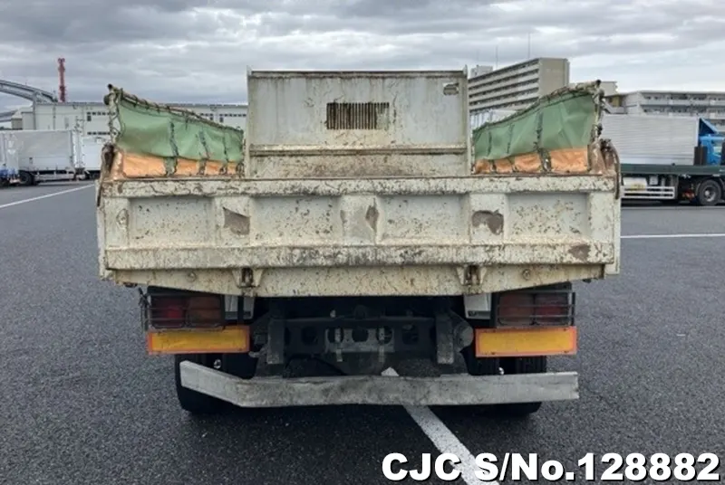 2004 Nissan / Condor Stock No. 128882