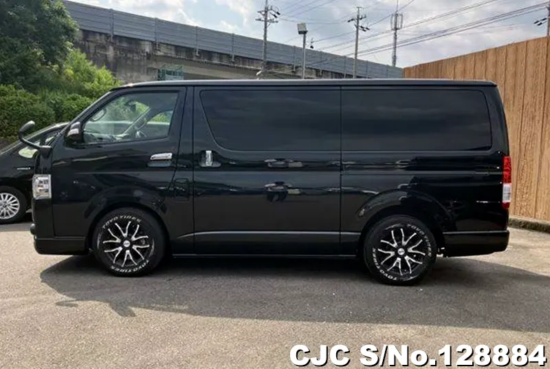 2015 Toyota / Hiace Stock No. 128884