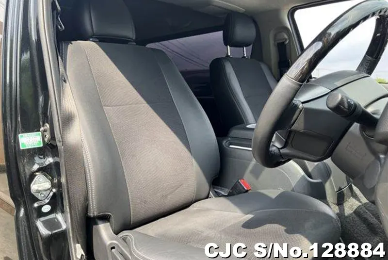 2015 Toyota / Hiace Stock No. 128884