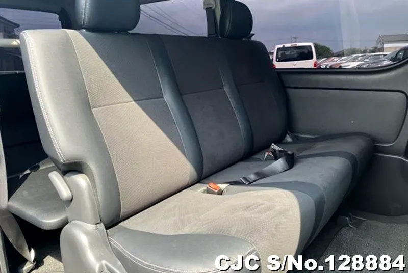 2015 Toyota / Hiace Stock No. 128884