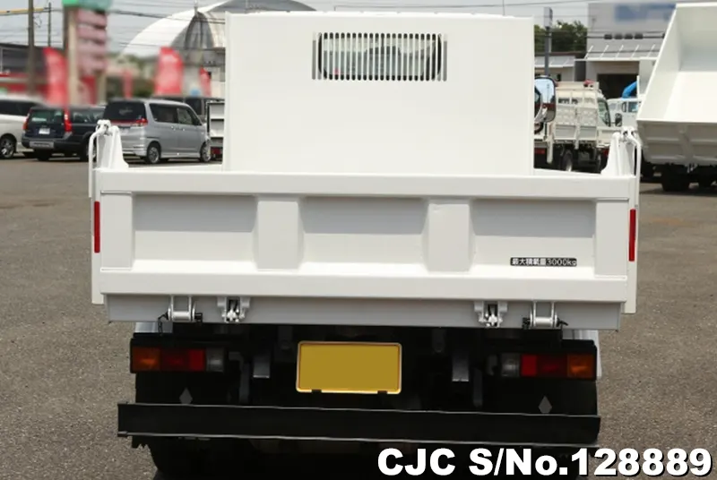 2020 Mitsubishi / Canter Stock No. 128889