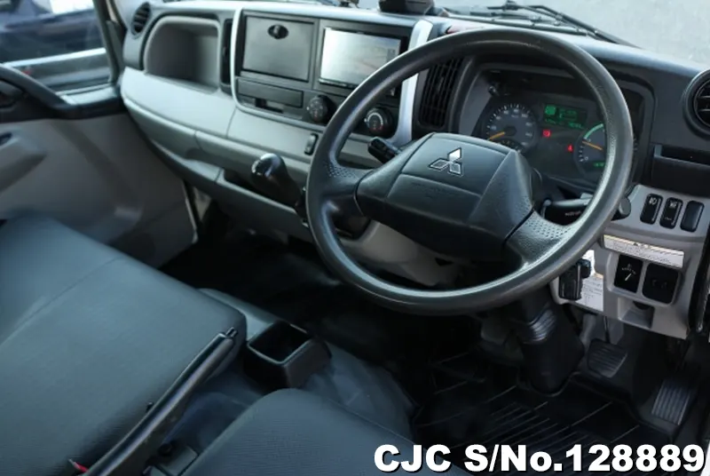 2020 Mitsubishi / Canter Stock No. 128889