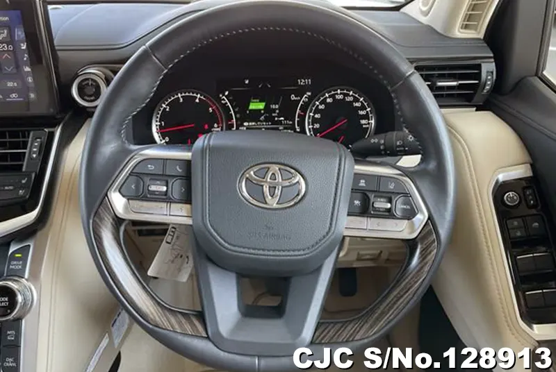 2022 Toyota / Land Cruiser Stock No. 128913