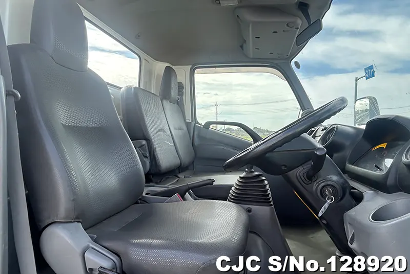 2012 Hino / Dutro Stock No. 128920