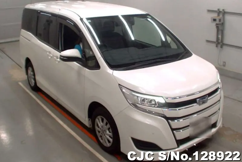 2020 Toyota / Noah Stock No. 128922