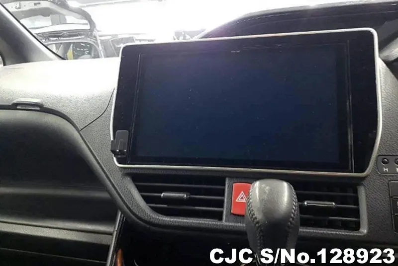 2019 Toyota / Noah Stock No. 128923