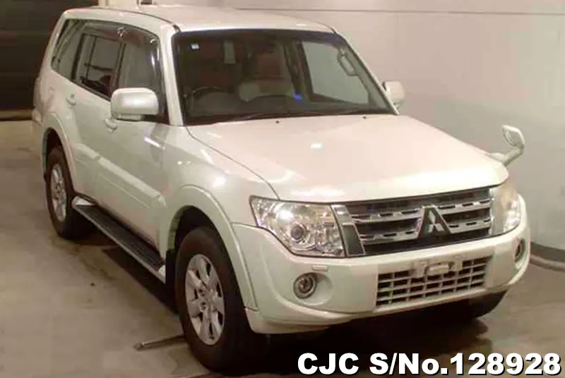 2012 Mitsubishi / Pajero Stock No. 128928