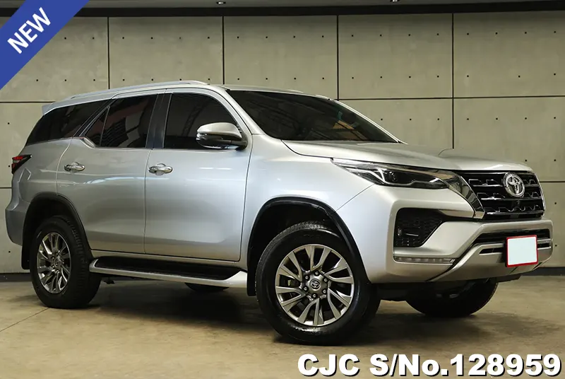 Toyota / Fortuner 2022