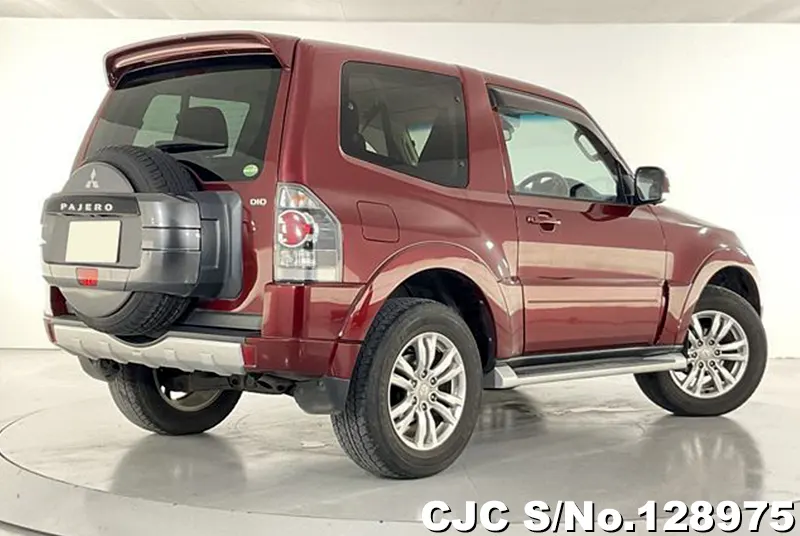 2015 Mitsubishi / Pajero Stock No. 128975