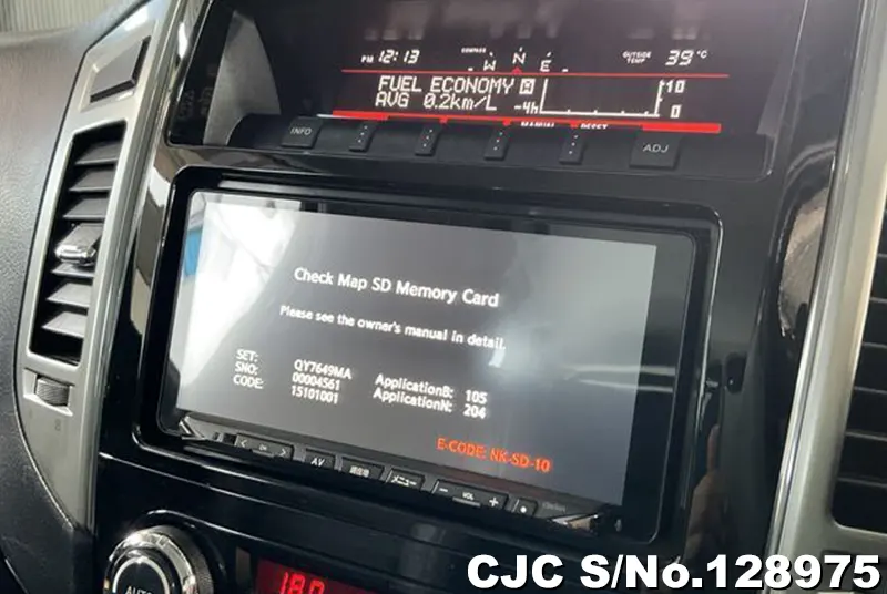 2015 Mitsubishi / Pajero Stock No. 128975