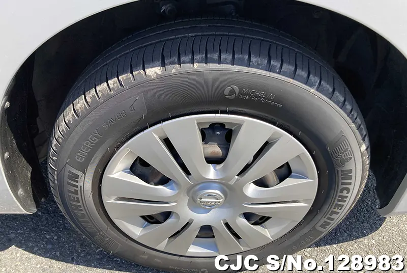 2015 Nissan / Serena Stock No. 128983