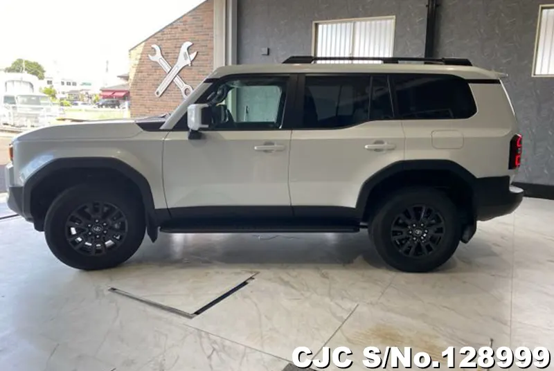2025 Toyota / Land Cruiser 250 Stock No. 128990