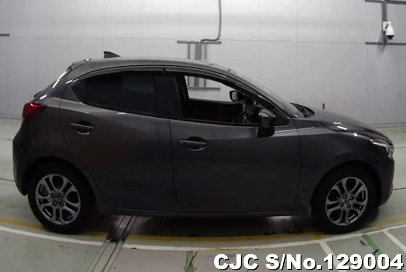 2016 Mazda / Demio Stock No. 129004