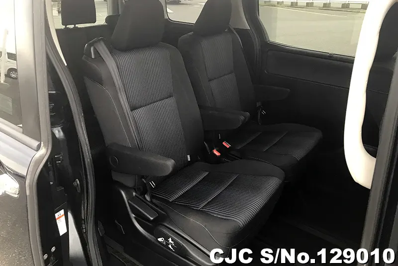 2015 Toyota / Voxy Stock No. 129010