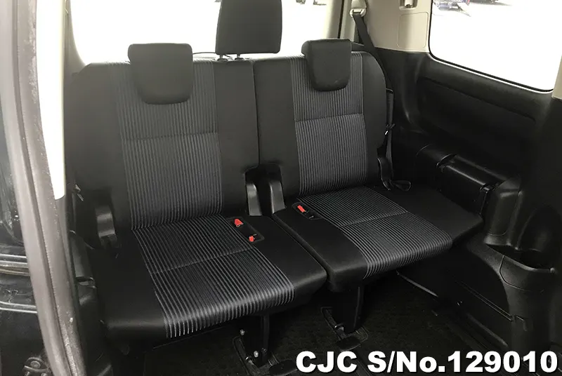 2015 Toyota / Voxy Stock No. 129010