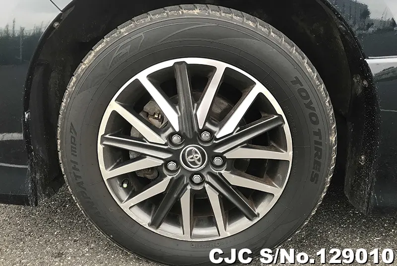 2015 Toyota / Voxy Stock No. 129010