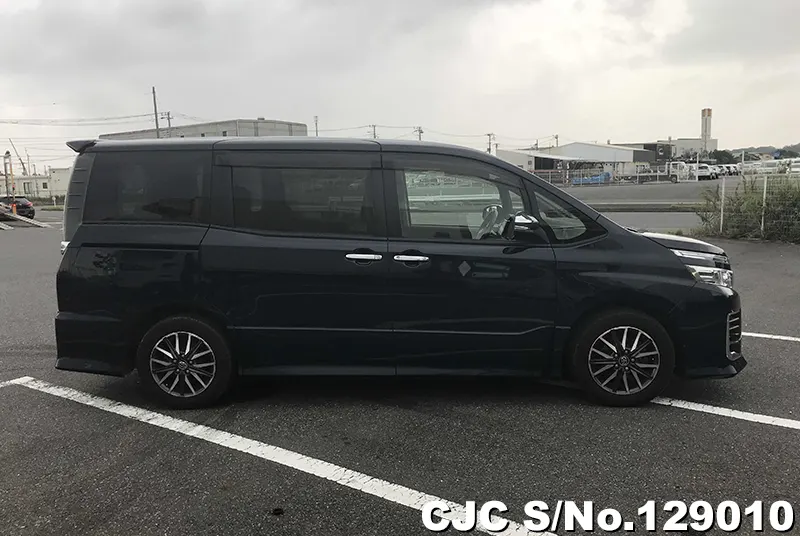 2015 Toyota / Voxy Stock No. 129010