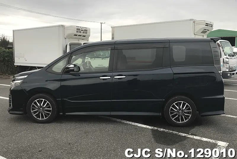 2015 Toyota / Voxy Stock No. 129010