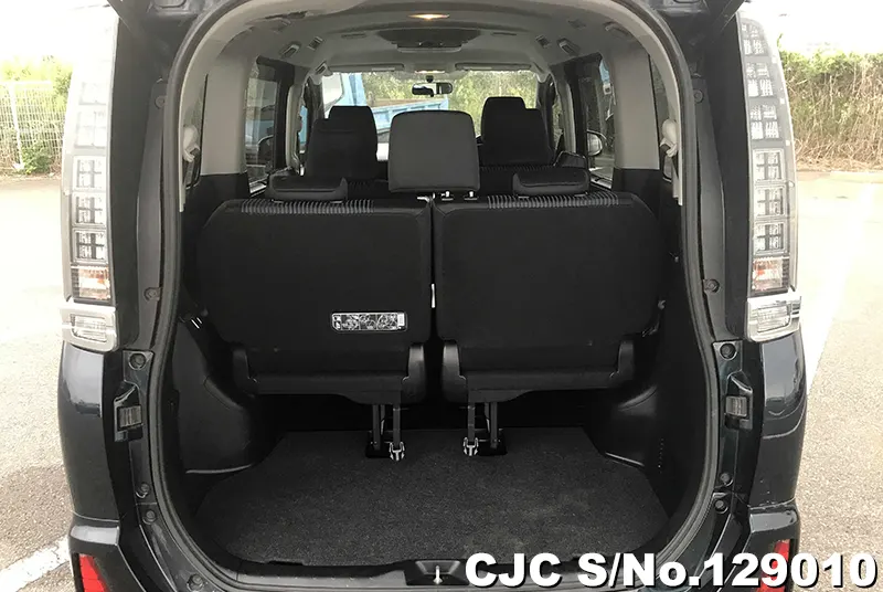 2015 Toyota / Voxy Stock No. 129010