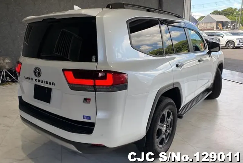 2022 Toyota / Land Cruiser Stock No. 129011