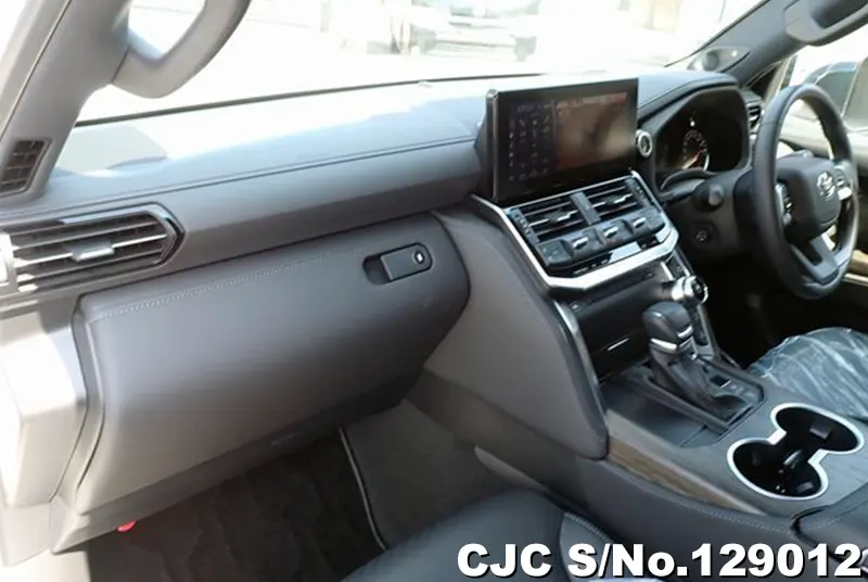 2022 Toyota / Land Cruiser Stock No. 129012