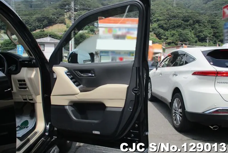 2022 Toyota / Land Cruiser Stock No. 129013