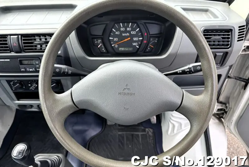 1999 Mitsubishi / Minicab Stock No. 129017