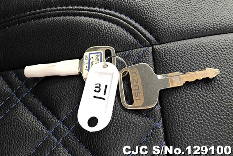 2006 Isuzu / Elf Stock No. 129100