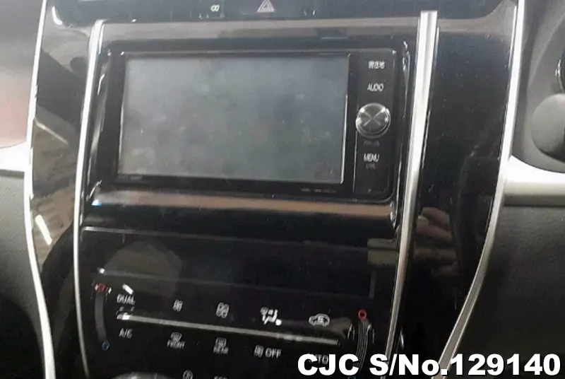 2016 Toyota / Harrier Stock No. 129140