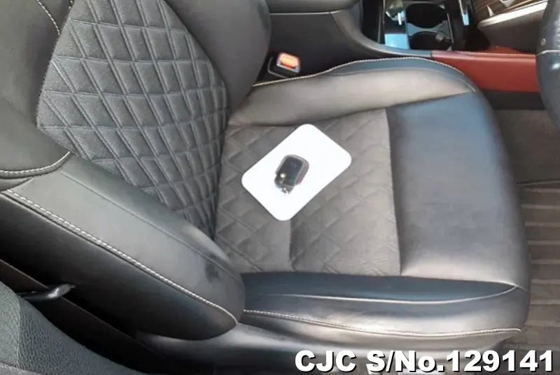 2015 Toyota / Harrier Stock No. 129141